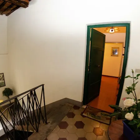 La Rosa Apartment *